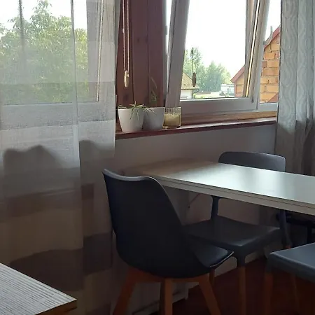 Domek Pod Sosnami Pokoje 2-3 Osobowe * Mielno